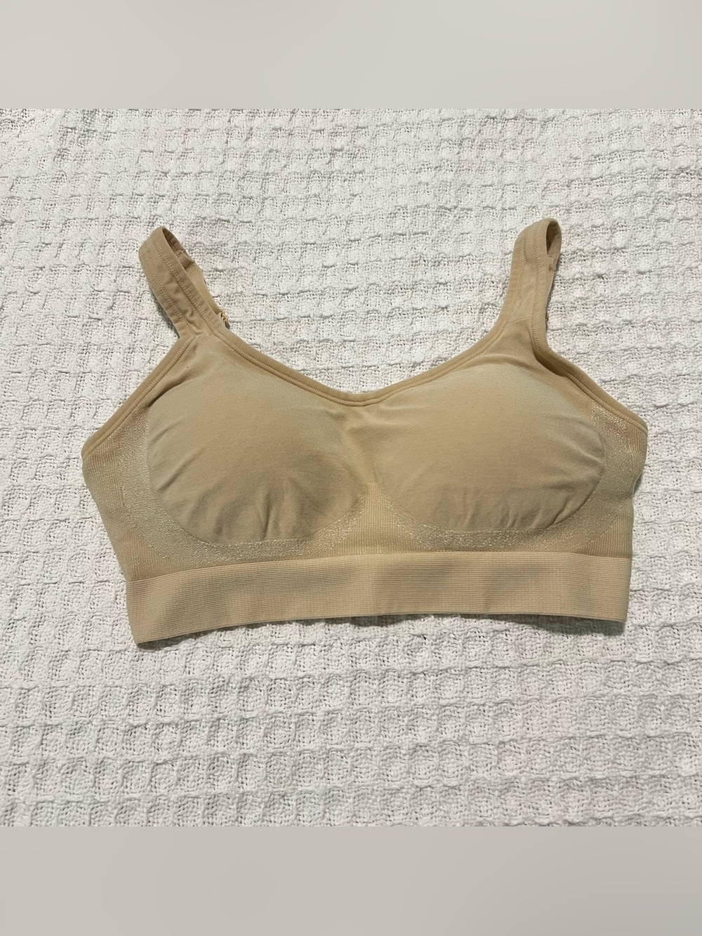 UNDEROUTFIT The Comfort Shaping Bra With Adjustable Straps Size Small color Sand